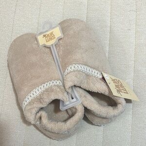 Muk Luks Beige Women's Slippers